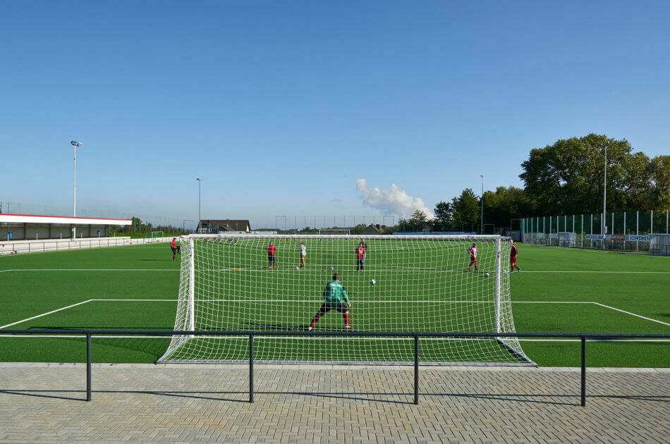 Kunstrasenplatz - Sportstätte FC Stolberg - Hinter dem Tor