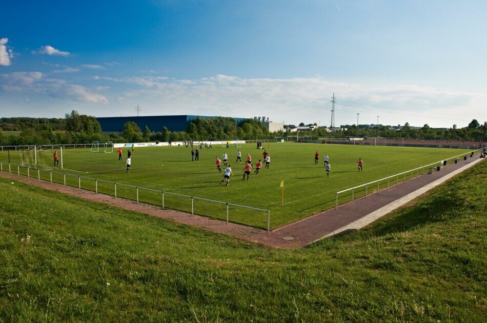 Grünzug Kerpen Sindorf - Fußballplatz