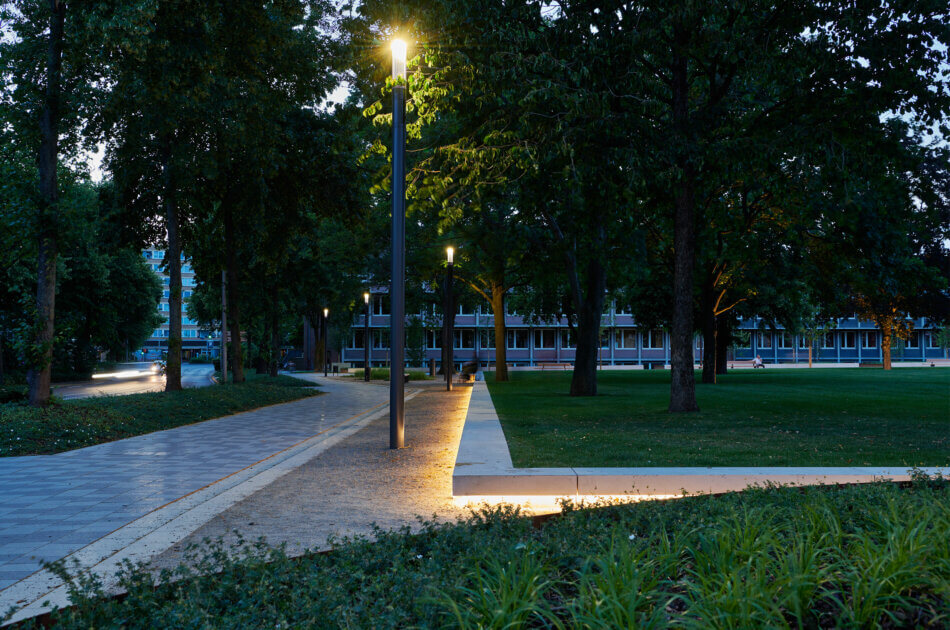 Stadtlichtung - Theodor-Heuss-Park - Einfassung bei Nacht